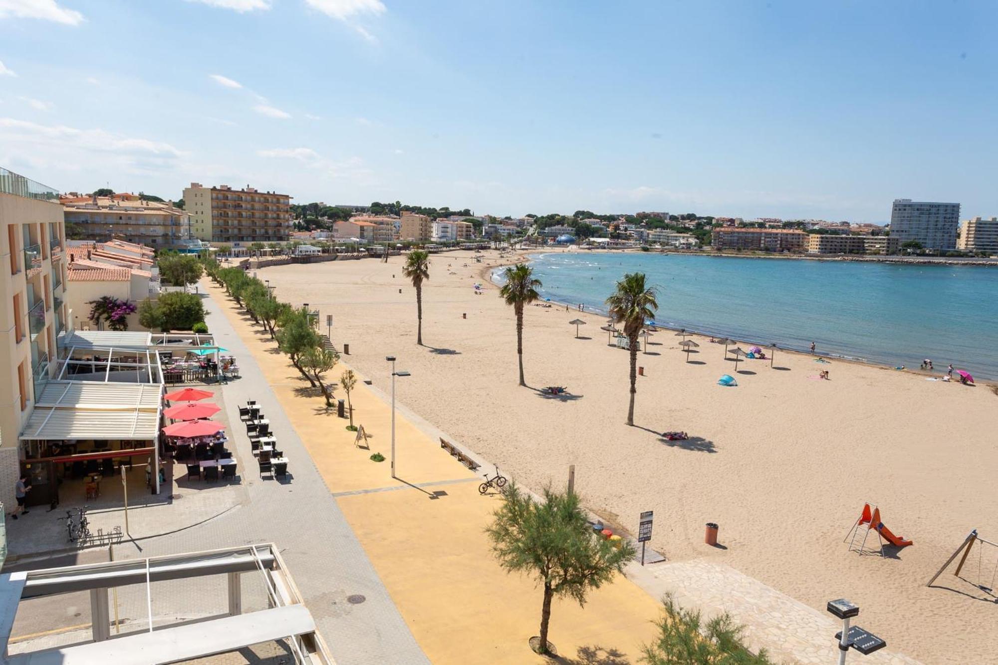 Passeig Del Mar Apartman L' Escala Kültér fotó